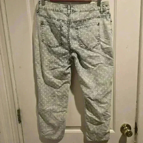 P7046A platinum chico's polka don't cropped double 00 size 30in - Picture 4 of 6